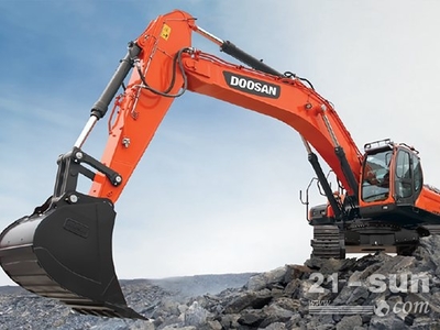 斗山工程機械在沙特成功簽訂10臺50噸大型挖掘機訂單